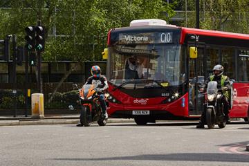 Access battle rages on as petition urging gov to allow motorbikes in bus lanes hits 10k in one week