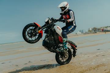 2025 Yamaha XSR125 ridden! This peppy retro proves you don’t need huge power for max grin factor